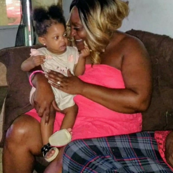 Meet your Posher, Ann - Picture 1 of 1